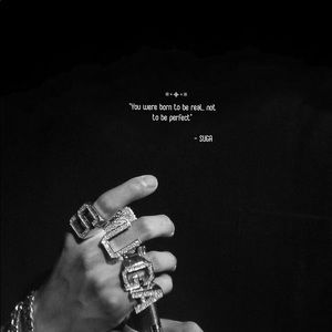 Meet your Posher, Elizabeth